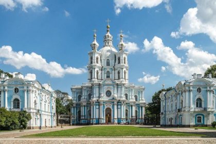 По завершении реконструкции собора петербуржцы и гости города смогут вновь посетить один из красивейших храмов Петербурга и подняться на самую высокую обзорную площадку.
