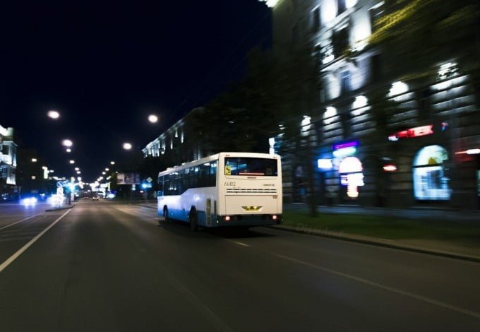 4 ноября в России пройдет праздник День народного единства. В связи с этим в Петербурге в ночное время суток запустят рейсовые автобусы, которые будут дублировать линии метро. Автобусы будут ходить в ночь на 4, 5, 6 ноября.