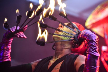 22 июня в Петербурге состоится фестиваль Odyssey, на котором выступят резиденты знаменитого американского события Burning Man.  В Порту «Севкабель», на берегу залива пройдет карнавал с бродячими артистами, художниками, музыкантами, торговцами, портными и кузнецами. Прозвучат ритмы пустыни Невада, бразильские биты, дивы с берегов острова Ибица и андеграундная столичная электроника.