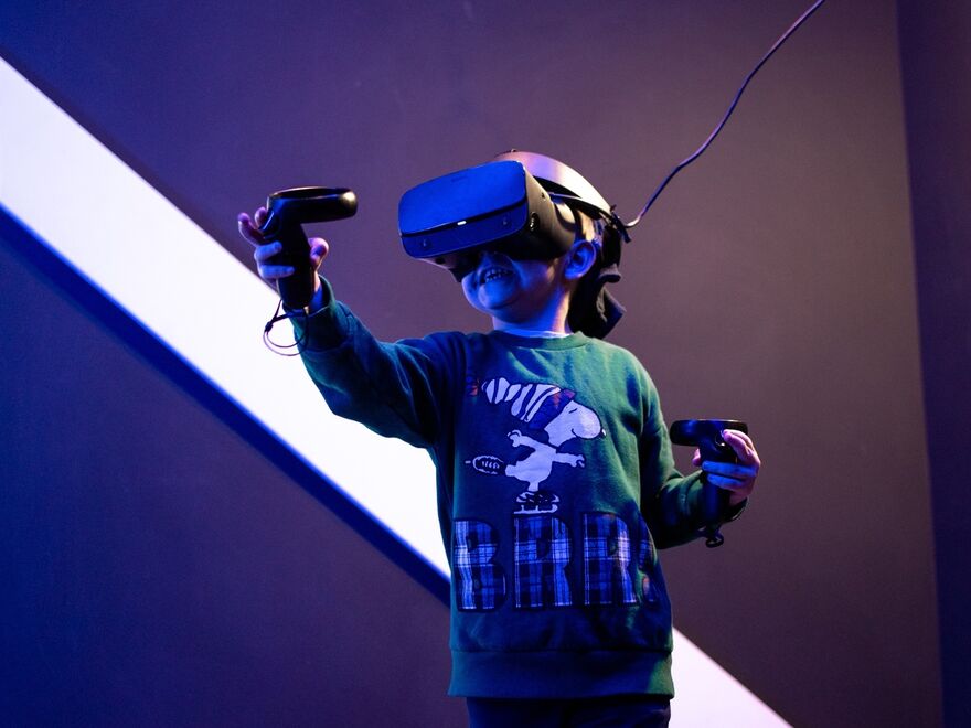 Сеть виртуальных развлечений в Петербурге MIR VR