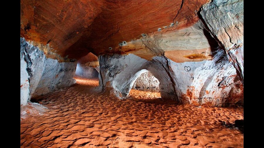 Оредежские пещеры летом